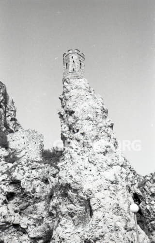 Devínsky hrad - Panenská veža.