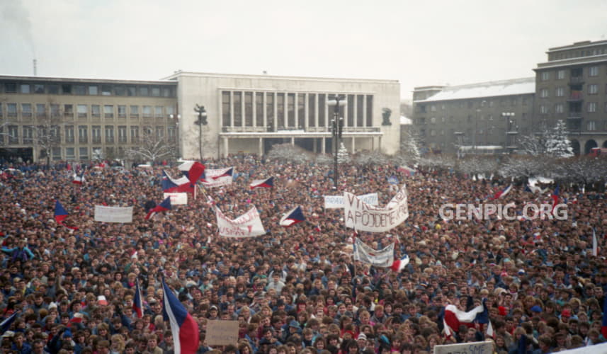 The Velvet Revolution in Zilina. General strike.