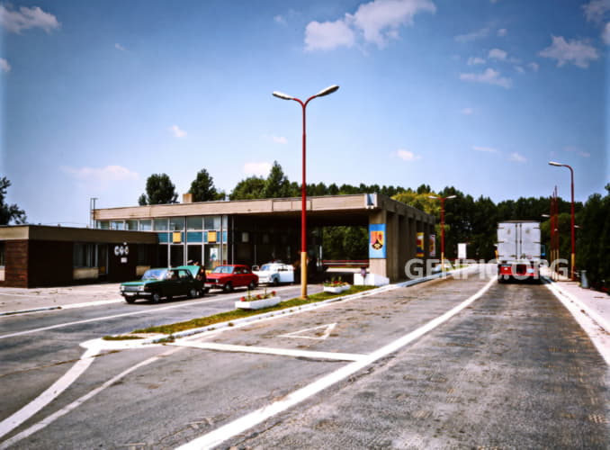 Slovakia-Hungary border crossing.