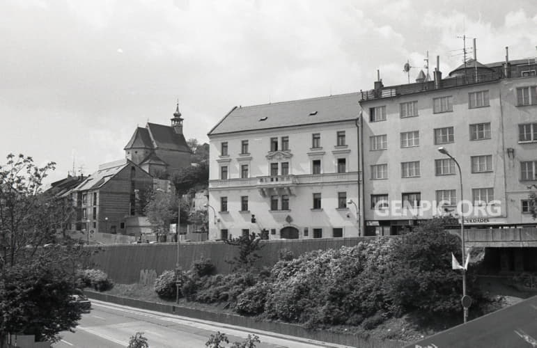 Pohľad z Bratislavských mestských hradieb.