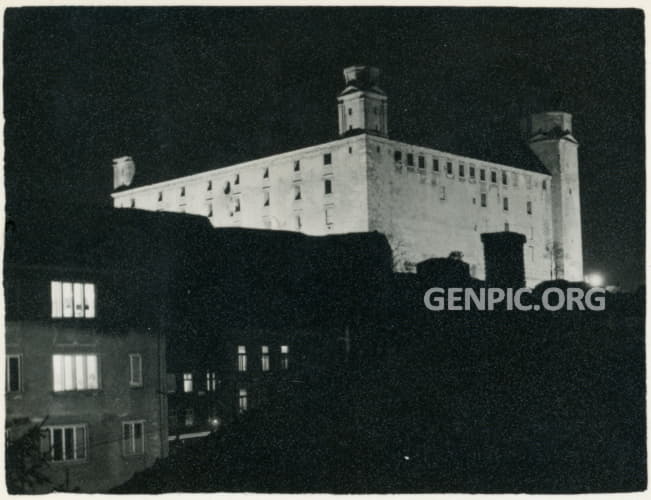 Night view of Bratislava Castle before reconstruction.