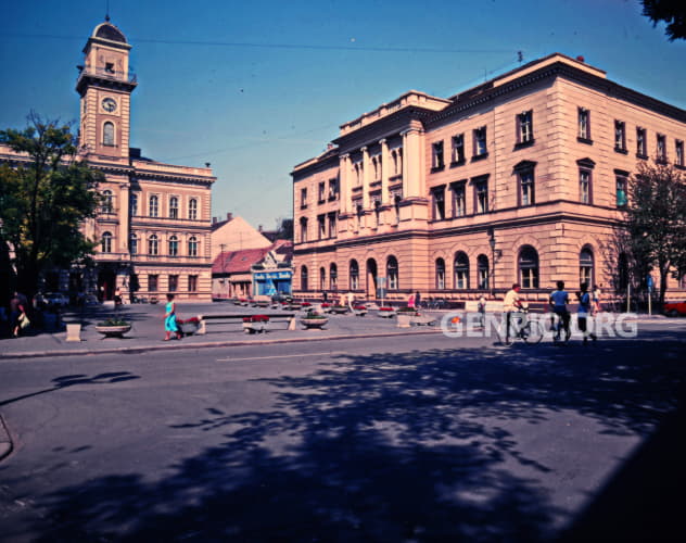 Old Town Hall and polyclinic.