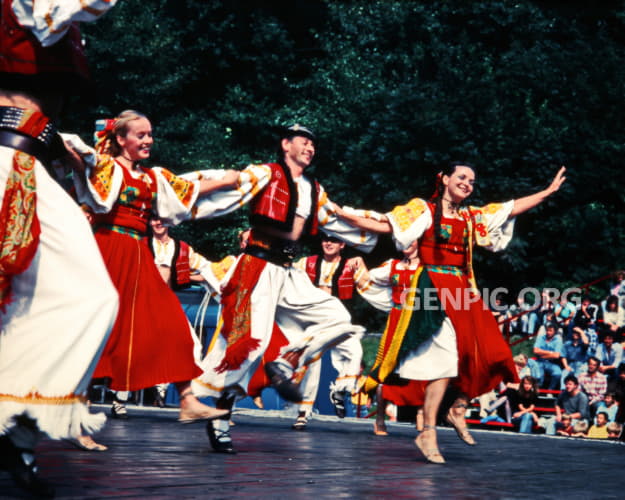 Folklore festival in Partizanska luka area.