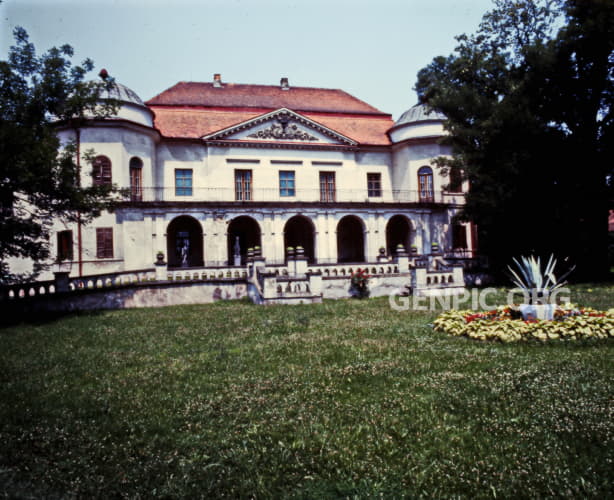 Michalovice Castle.