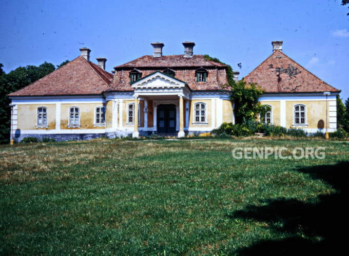 Manor house Zeliezovce.