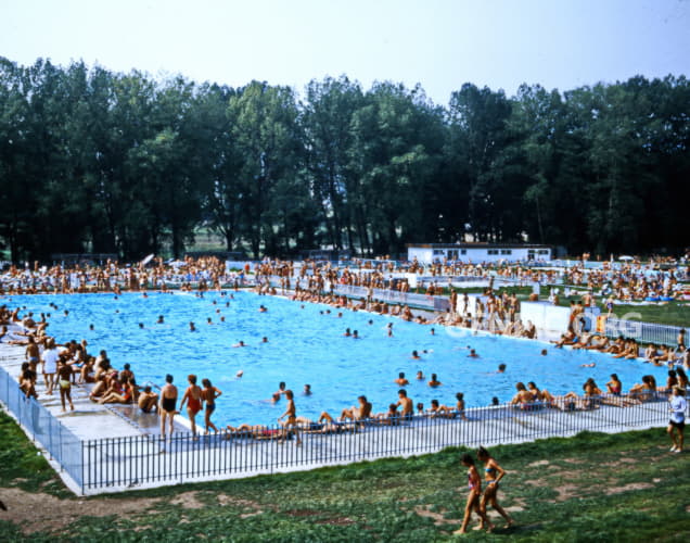 Beach swimming pool (Aqualand).