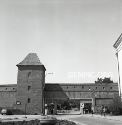 Mestské opevnenie (hradby) - Bernolákova brána.