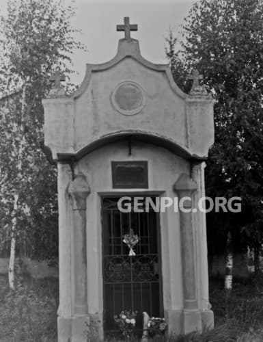 Kaplnka Škapuliarskej Panny Márie - Pomník padlým vojakom v 1. svetovej vojne.