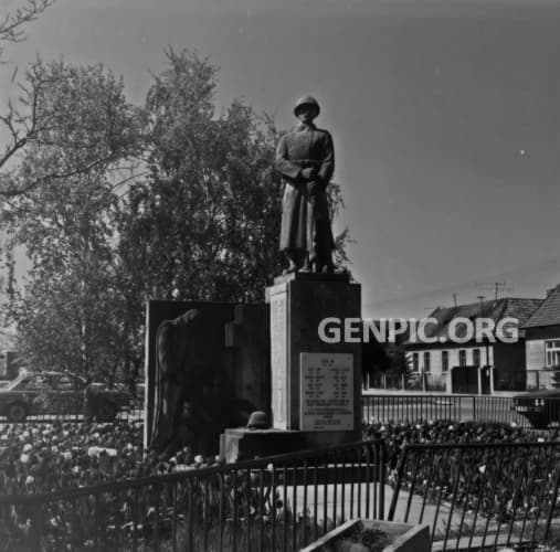 Pomník padlým v 1. a 2. svetovej vojne.